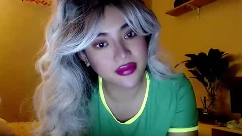 Snapshot of takemeinheaven1 chatting on December 2024 10:01:02 AM Lena online show from December 2024 10:01:02 AM