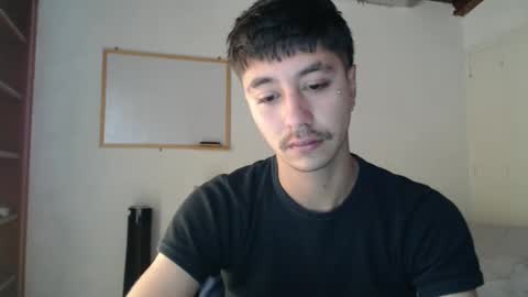 Snapshot of talhi_ chatting on January 2025 05:00:02 PM talhi_ online show from January 2025 05:00:02 PM