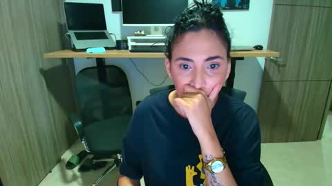 Snapshot of talianaprada_ chatting on December 2025 11:46:02 PM talianaprada_ online show from December 2025 11:46:02 PM