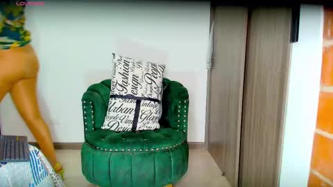 Snapshot of talianaprada_ chatting on February 2026 11:09:01 PM talianaprada_ online show from February 2026 11:09:01 PM