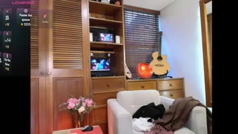 Snapshot of taliapeach chatting on May 2026 10:46:01 AM Talia peach online show from May 2026 10:46:01 AM