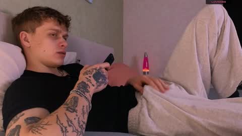 Snapshot of talkinghead7 chatting on October 2025 05:48:02 PM Colin online show from October 2025 05:48:02 PM