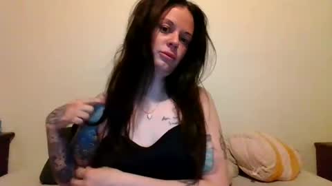 Lily Rhoades online show from March 2026 07:23:01 AM