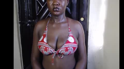 Snapshot of tall_choco chatting on November 2025 03:37:02 PM tall_choco online show from November 2025 03:37:02 PM