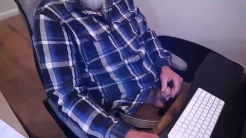 tallguy4unow online show from March 2026 05:23:02 PM