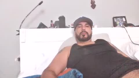 talllatino310 online show from September 2025 10:22:02 PM