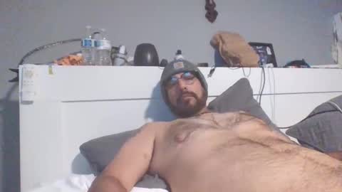 talllatino310 online show from April 2026 06:09:01 PM