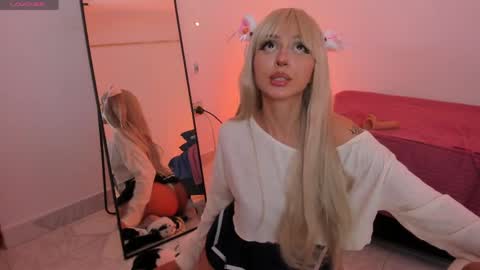 Tamy online show from May 2026 12:04:02 AM