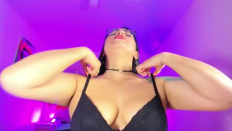 tamara online show from September 2025 04:38:02 AM