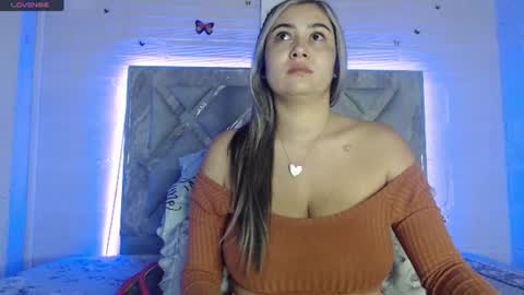 Tamy Vega online show from June 2026 11:10:01 AM