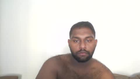 tamilpaiyan09 online show from April 2026 01:11:01 PM