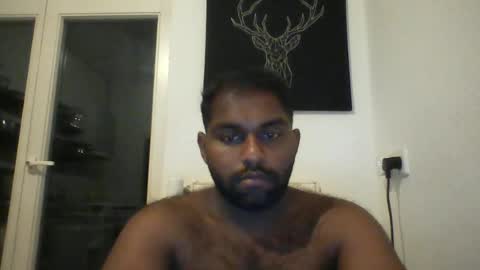 tamilpaiyan09 online show from June 2026 09:06:02 PM