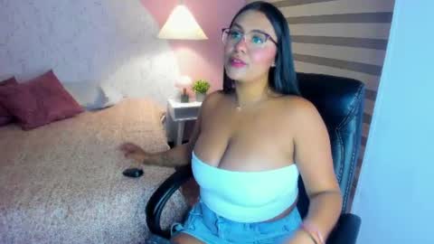 Tammara  online show from June 2026 12:04:02 PM
