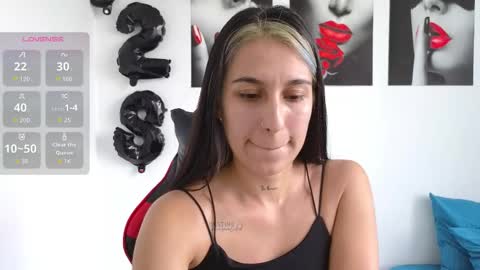 Snapshot of tammyandrade_ chatting on October 2025 09:01:01 PM tammy online show from October 2025 09:01:01 PM