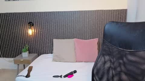 Snapshot of tammylynn45 chatting on April 2026 12:06:02 PM Tammy Lynn online show from April 2026 12:06:02 PM