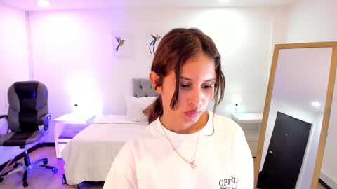 Snapshot of tamy_edwards chatting on March 2025 06:48:01 PM Tamy online show from March 2025 06:48:01 PM