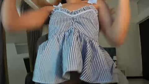 Snapshot of tamy_edwards chatting on November 2025 02:08:01 PM Tamy online show from November 2025 02:08:01 PM