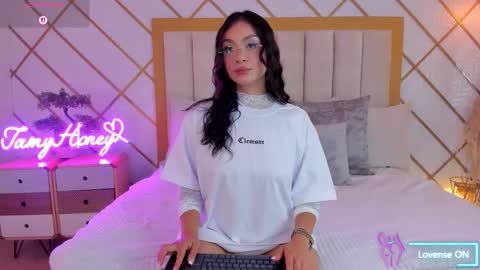 Tamy online show from September 2025 11:27:02 PM