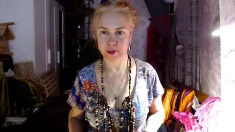 Milena online show from November 2025 10:01:02 AM