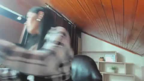 tania online show from January 2025 07:31:02 PM