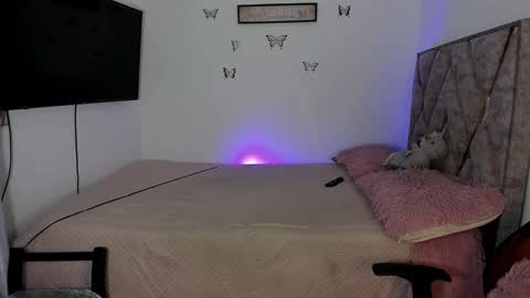 Snapshot of tania_rendon1 chatting on November 2025 12:17:01 PM Tania online show from November 2025 12:17:01 PM