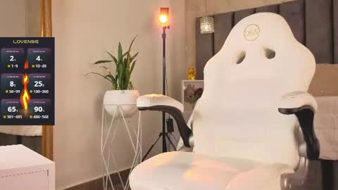 Tania Dias online show from July 2026 07:31:01 PM