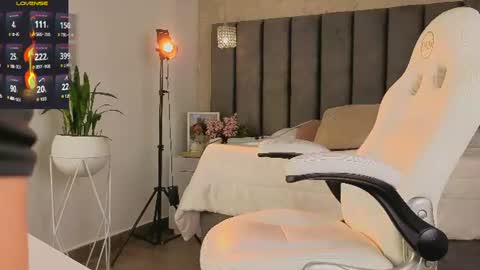 Tania Dias online show from July 2026 07:30:01 PM