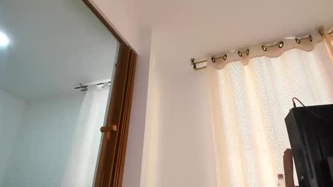 Snapshot of taniabonnet_ chatting on October 2025 10:21:01 PM taniabonnet online show from October 2025 10:21:01 PM