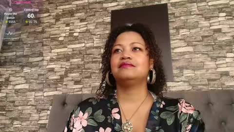 Snapshot of taniajhons chatting on October 2025 03:00:02 PM TaniaJhons online show from October 2025 03:00:02 PM