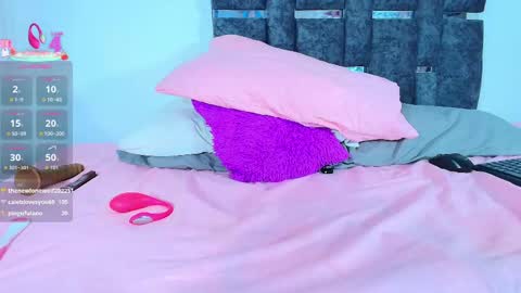 Tania online show from April 2026 01:41:02 PM