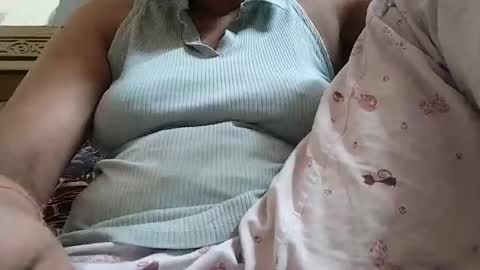 taniya_roy4628 online show from April 2026 06:55:02 AM