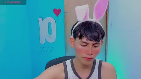 Andres online show from May 2026 04:09:02 AM