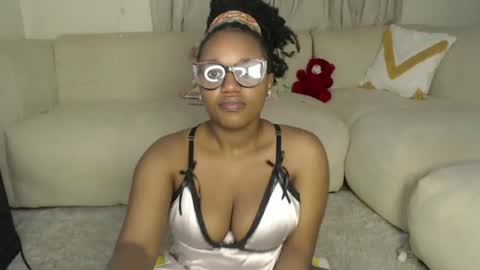 tania online show from July 2026 10:42:02 PM