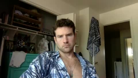 Dr. Love online show from July 2026 05:15:01 PM