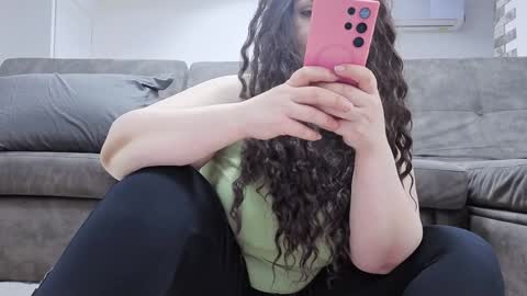 Snapshot of tanya_vader chatting on February 2026 11:45:01 PM Vader online show from February 2026 11:45:01 PM