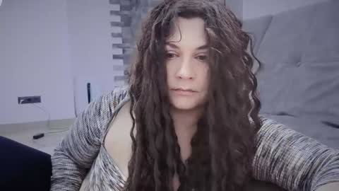 Snapshot of tanya_vader chatting on April 2026 10:21:02 PM Vader online show from April 2026 10:21:02 PM