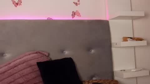 Tania online show from July 2026 05:03:01 AM