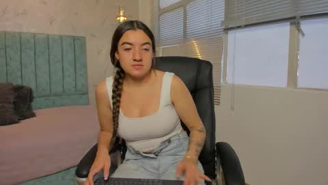 Tara  online show from March 2026 12:53:01 PM