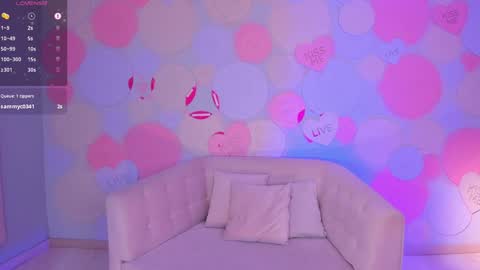 Snapshot of taralawrence chatting on December 2024 10:22:02 AM Tara Lawrence online show from December 2024 10:22:02 AM