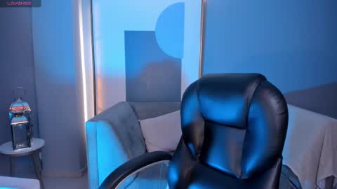 Snapshot of taralawrence chatting on March 2025 03:46:02 AM Tara Lawrence online show from March 2025 03:46:02 AM