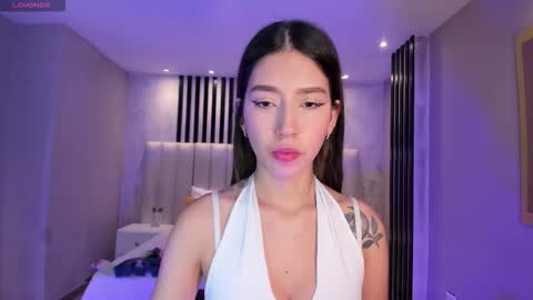 Snapshot of taralawrence chatting on December 2025 02:50:02 AM Tara Lawrence online show from December 2025 02:50:02 AM