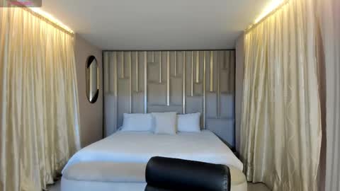 Snapshot of taralawrence chatting on January 2026 03:10:01 AM Tara Lawrence online show from January 2026 03:10:01 AM