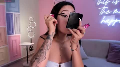 Snapshot of taralawrence chatting on February 2026 04:49:02 AM Tara Lawrence online show from February 2026 04:49:02 AM