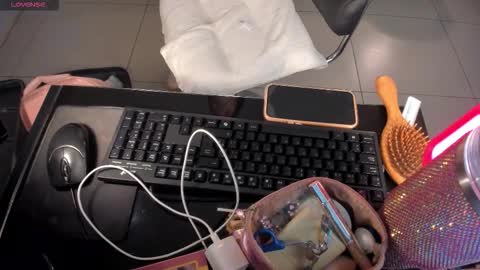 Snapshot of taralawrence chatting on February 2026 03:32:01 AM Tara Lawrence online show from February 2026 03:32:01 AM