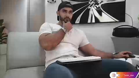 Tarek online show from March 2026 01:32:02 AM