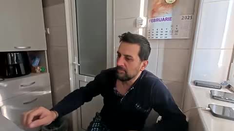 tarkan198 online show from February 2025 07:45:01 AM