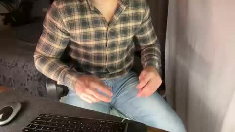 tarquit8 online show from May 2026 09:21:02 PM