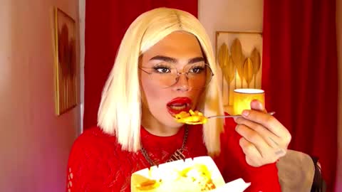 tashaa online show from November 2025 09:56:02 AM