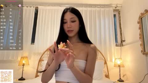 Snapshot of tashinadoncaster chatting on November 2025 04:33:01 AM Viola online show from November 2025 04:33:01 AM