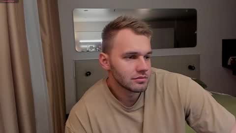 Snapshot of tasty_justin chatting on February 2025 04:33:02 AM My shows 2100500 UTC3 online show from February 2025 04:33:02 AM